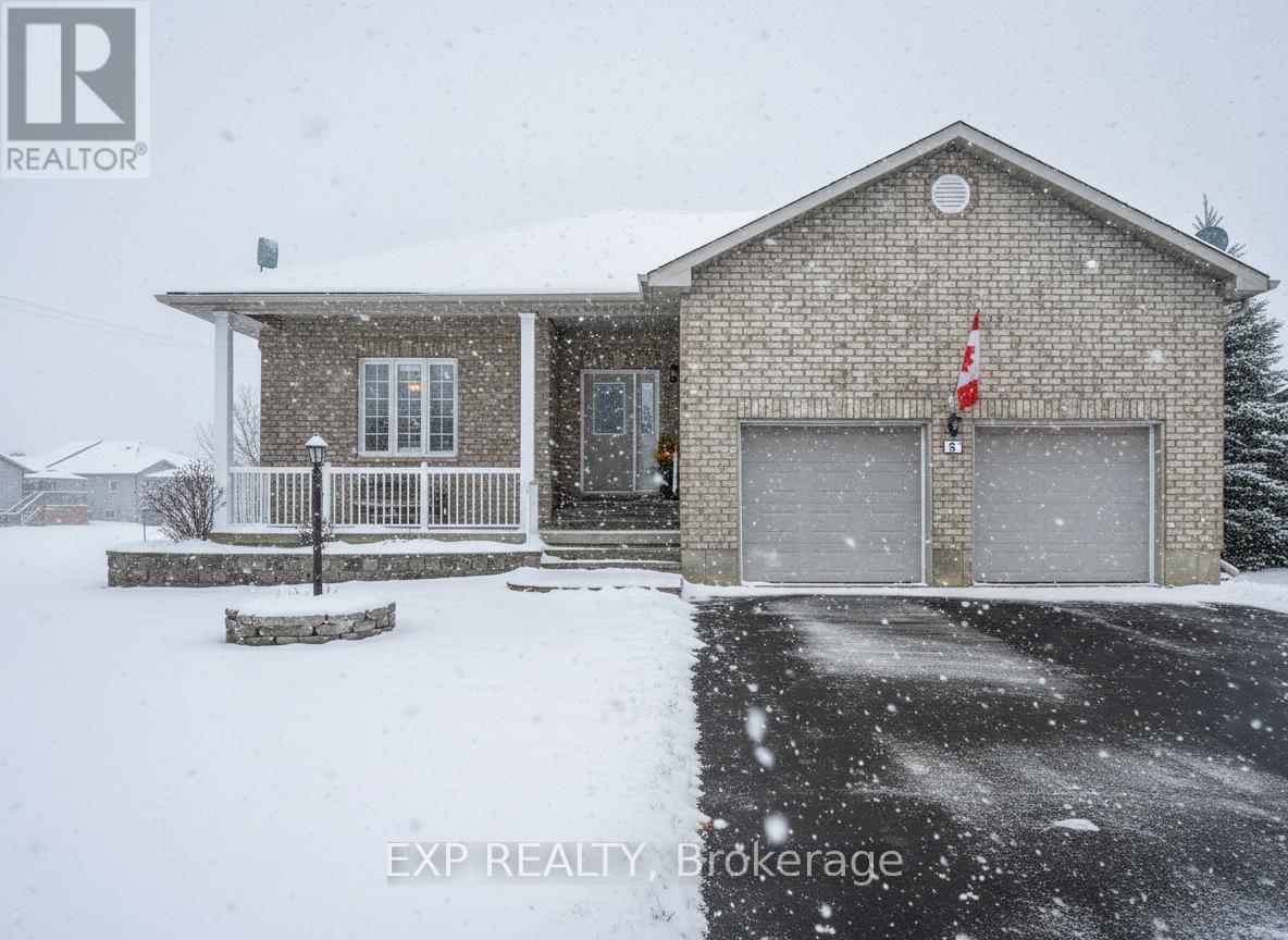 45 MAPLEHURST CRESCENT, Prince Edward County, Ontario