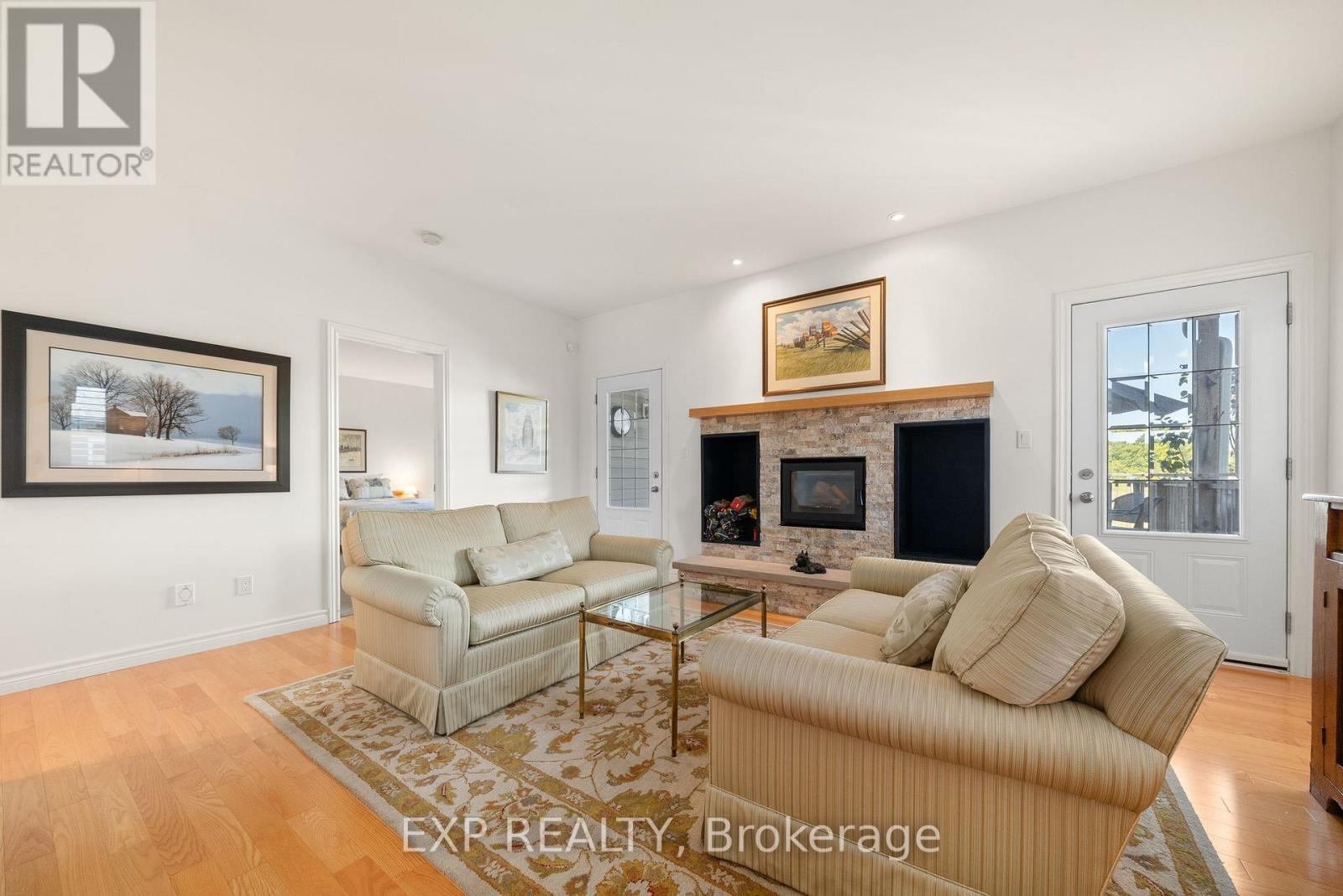 45 Maplehurst Crescent, Prince Edward County, Ontario  K0K 3L0 - Photo 12 - X12706772