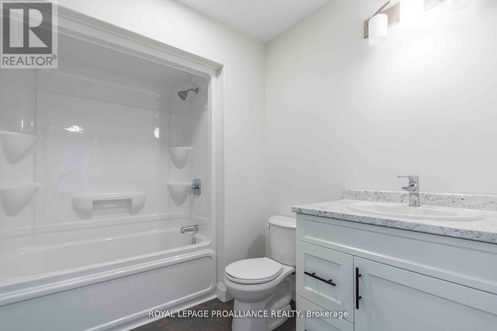 70 Stirling Crescent, Prince Edward County, Ontario  K0K 2T0 - Photo 16 - X12709238