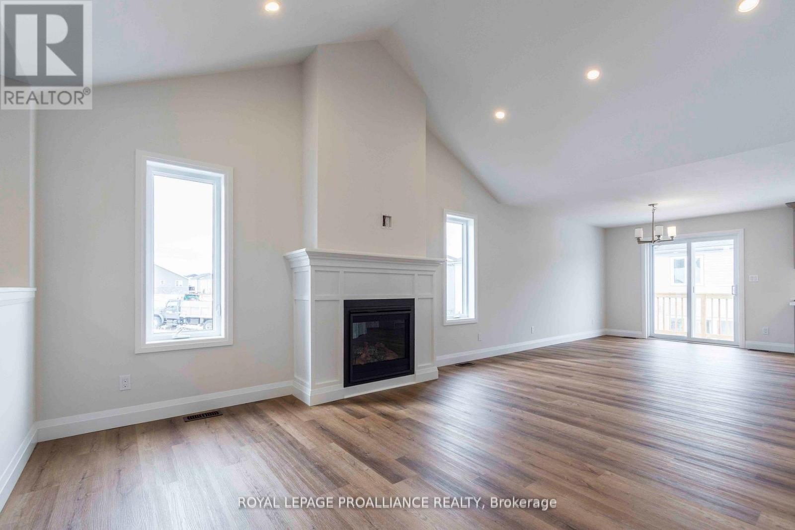 78 Stirling Crescent, Prince Edward County, Ontario  K0K 2T0 - Photo 5 - X12709582