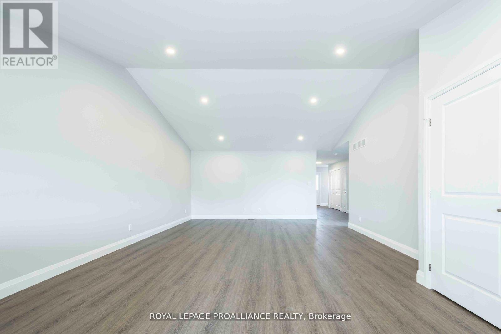 52 Mackenzie John Crescent, Brighton, Ontario  K0K 1H0 - Photo 5 - X12709628