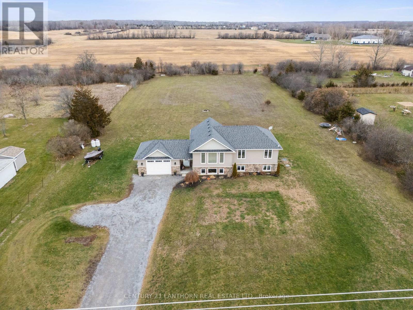 20846 Loyalist Parkway, Prince Edward County, Ontario  K0K 1T0 - Photo 37 - X12712124