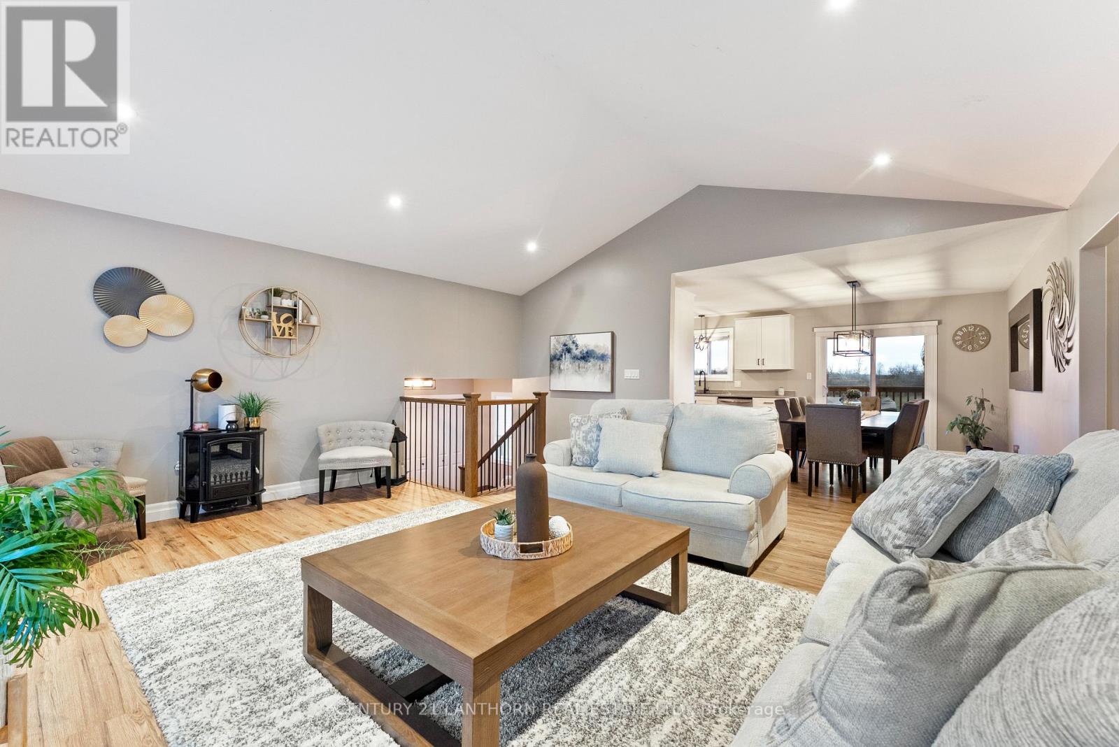 20846 Loyalist Parkway, Prince Edward County, Ontario  K0K 1T0 - Photo 9 - X12712124