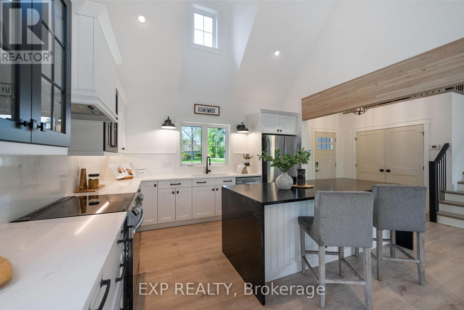 1499 Lakeside Drive, Prince Edward County, Ontario  K0K 1T0 - Photo 7 - X12713296