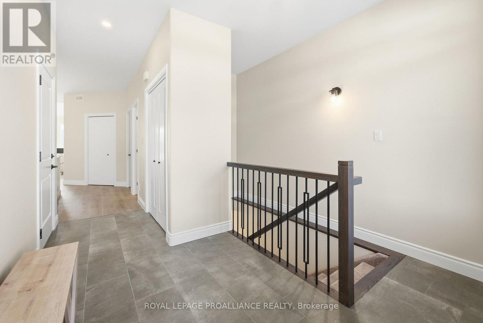 62 Raycroft Drive, Belleville, Ontario  K8N 0R4 - Photo 2 - X12713832