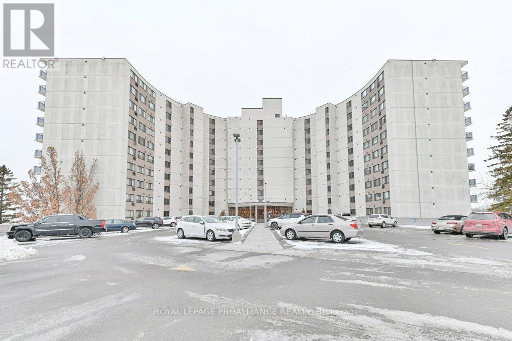 1001 - 2 FRONT STREET, Belleville, Ontario