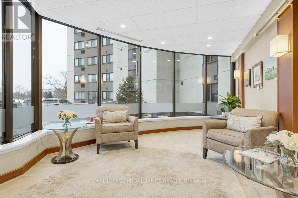 1001 - 2 Front Street, Belleville, Ontario  K8N 5K7 - Photo 7 - X12713870