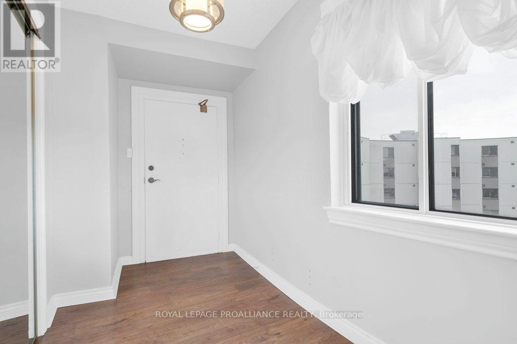 1001 - 2 Front Street, Belleville, Ontario  K8N 5K7 - Photo 8 - X12713870