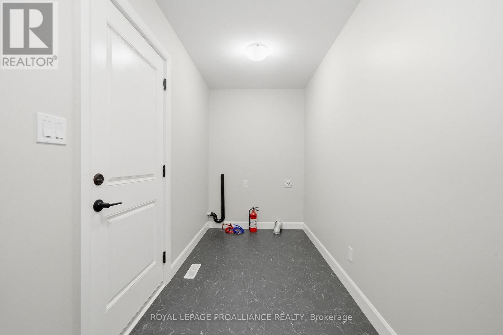 120 Hastings Park Drive, Belleville, Ontario  K8P 0J4 - Photo 20 - X12714168