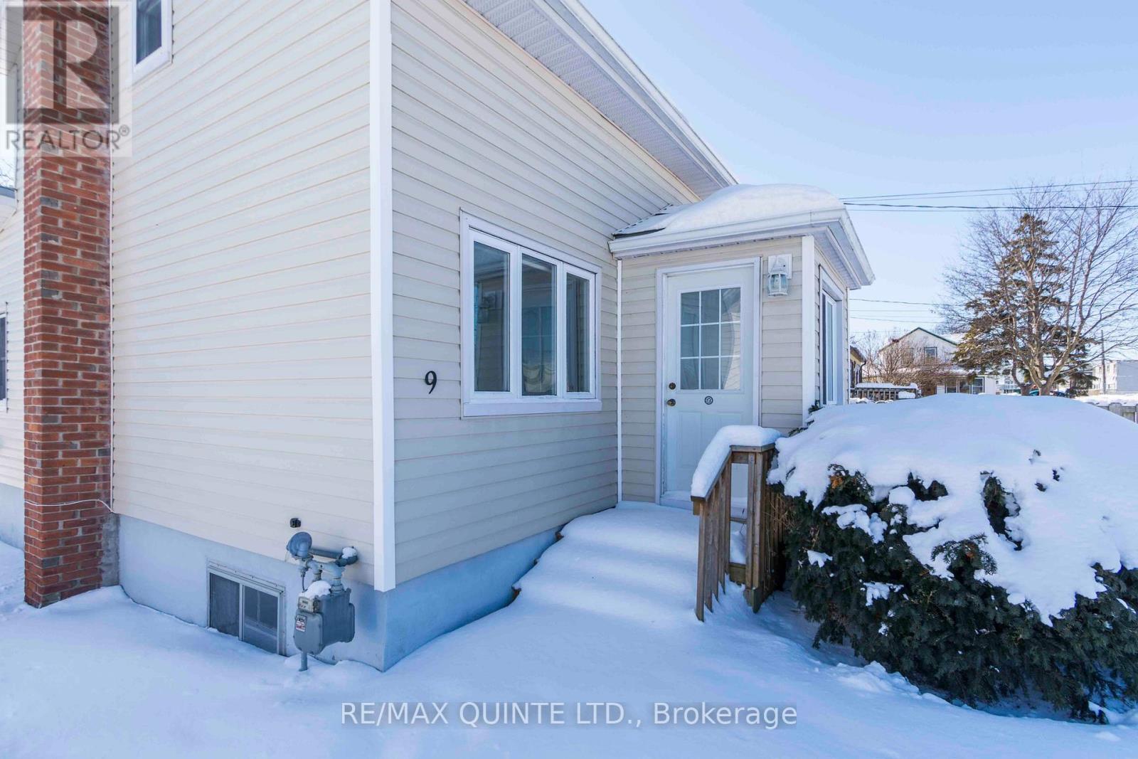 9 Wilkins Street, Belleville, Ontario  K8P 1P2 - Photo 2 - X12714634