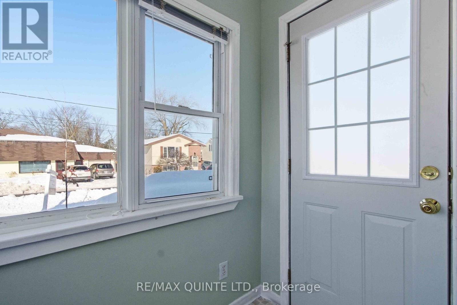 9 Wilkins Street, Belleville, Ontario  K8P 1P2 - Photo 3 - X12714634