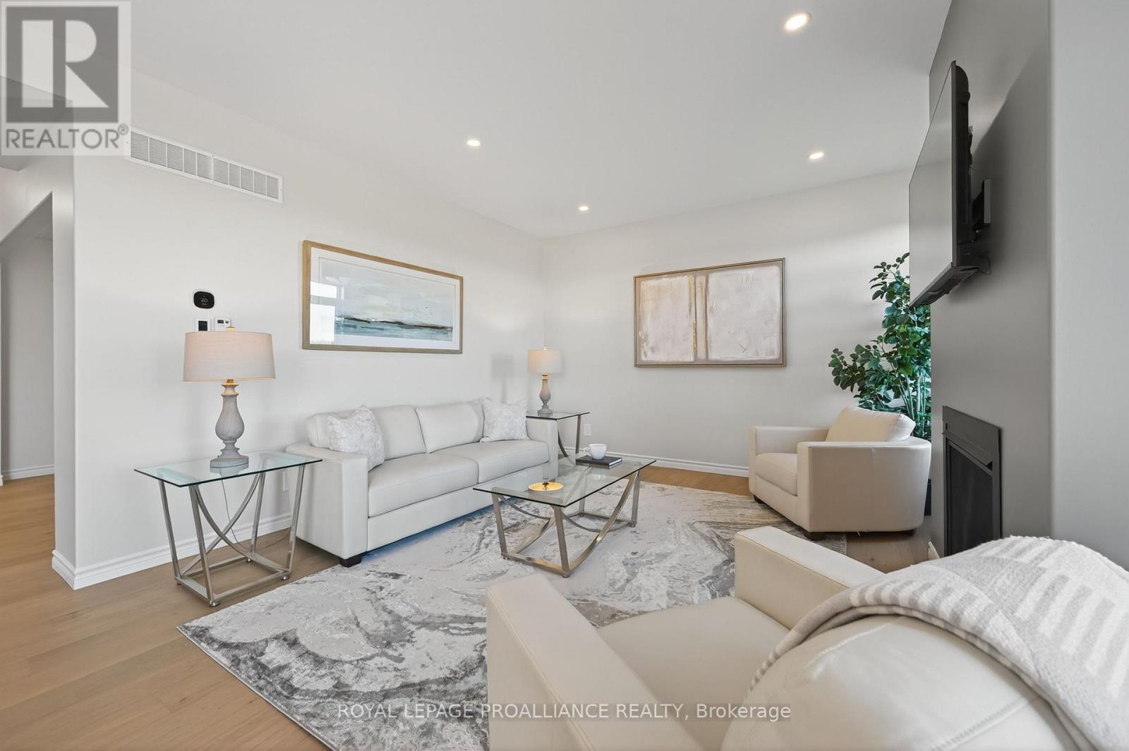 14 Peace River Street, Belleville, Ontario  K8N 0V6 - Photo 12 - X12714894