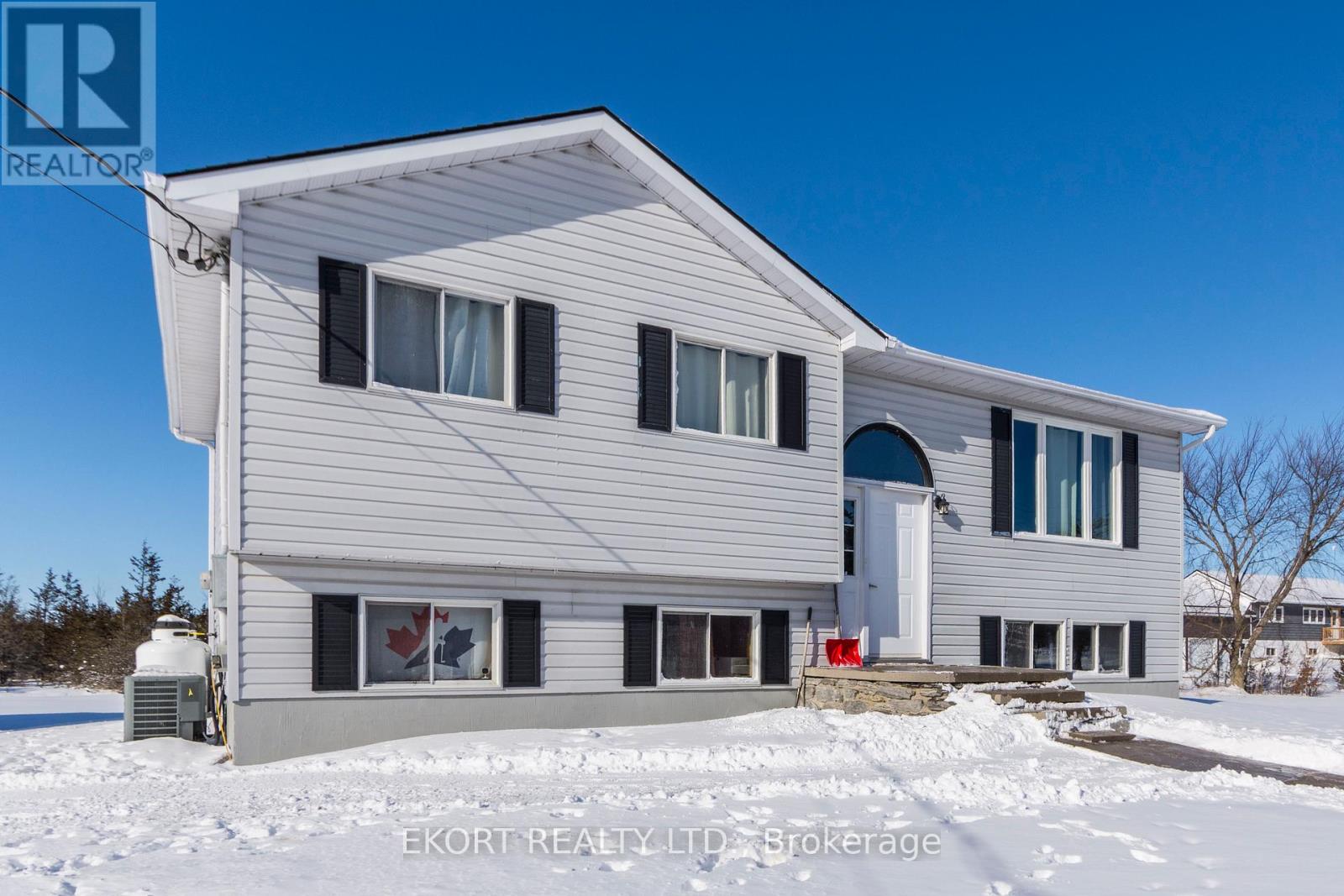 378 County Road 25 Road, Prince Edward County, Ontario  K0K 2T0 - Photo 2 - X12715594