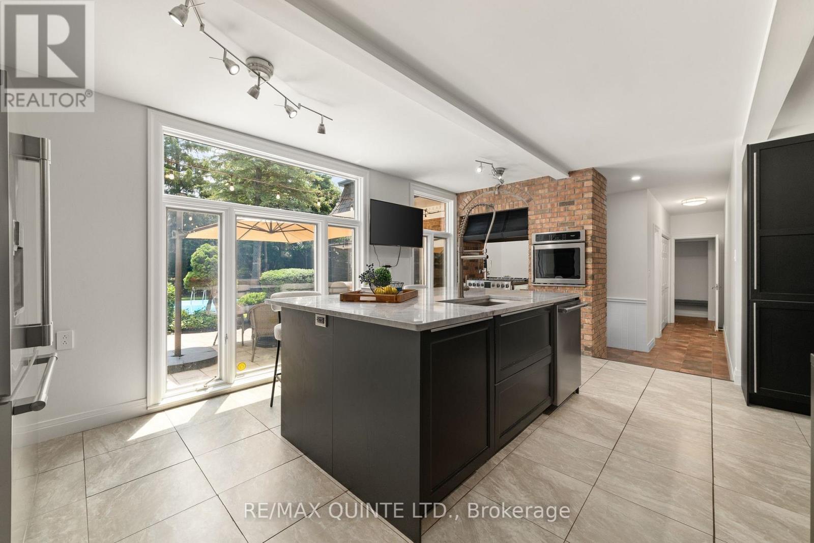 22 Forest Hill Crescent, Belleville, Ontario  K8N 4M5 - Photo 8 - X12716000