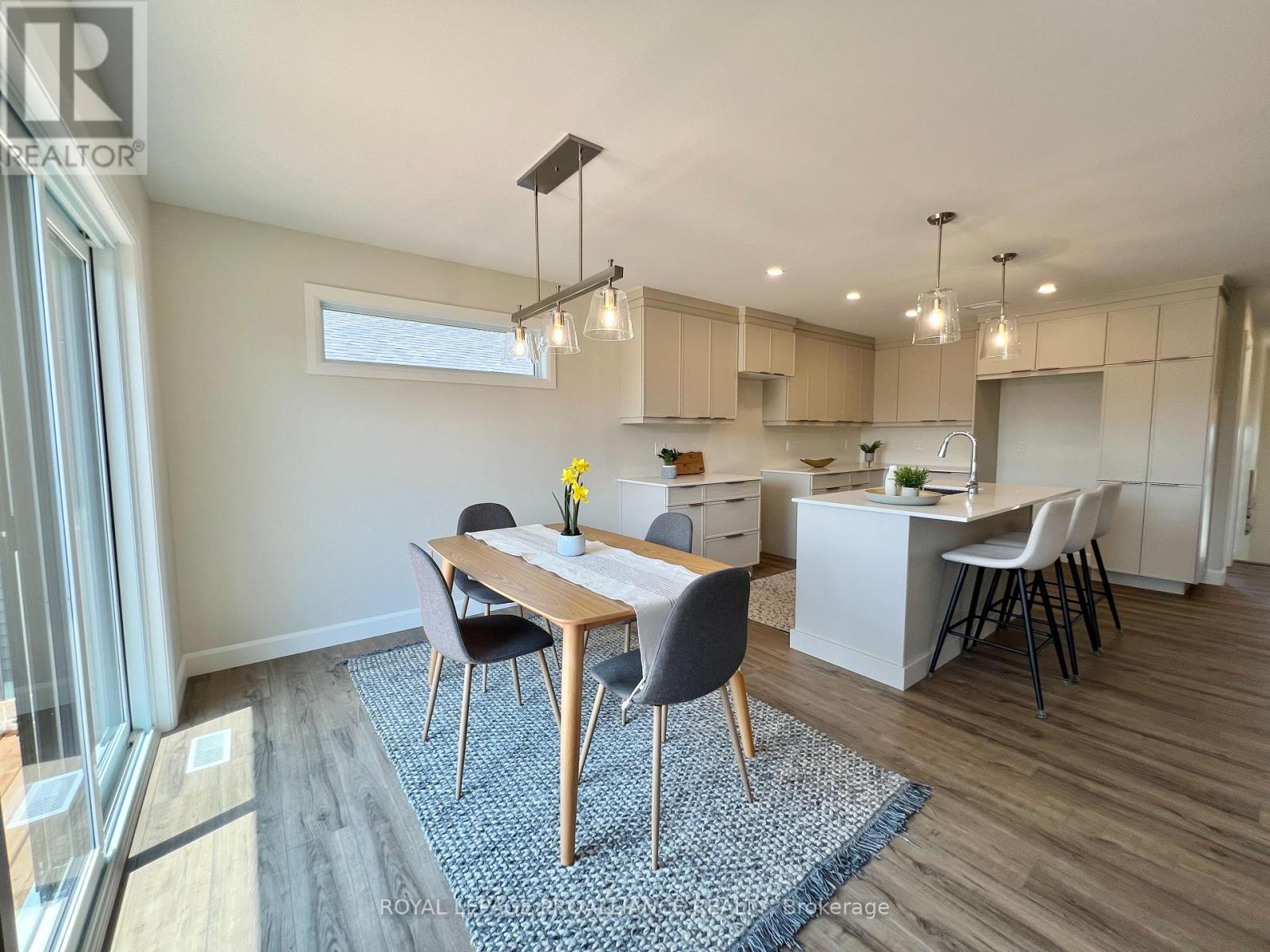 6 Horton Court, Belleville, Ontario  K8P 0H3 - Photo 6 - X12716468