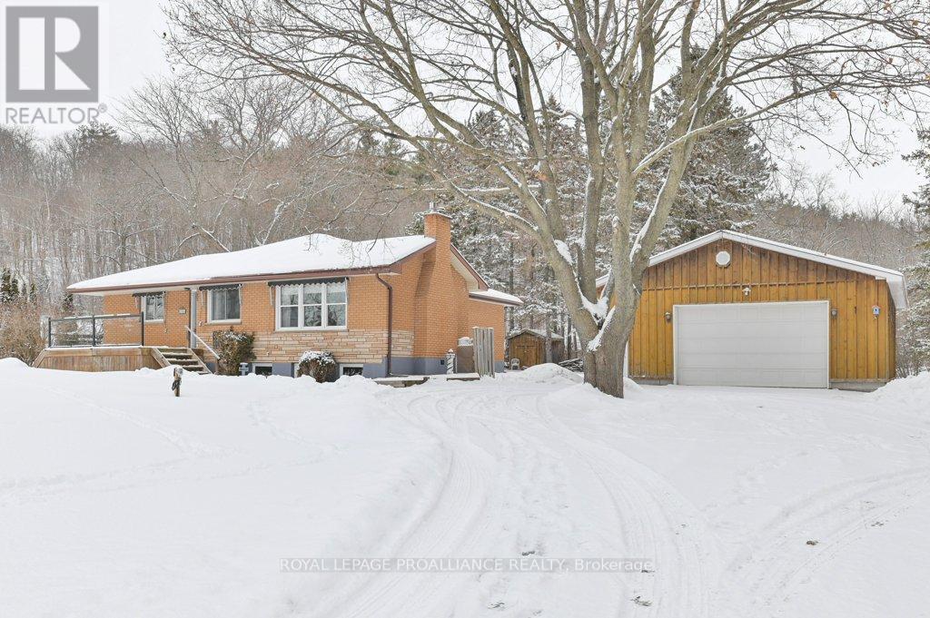556 ROSEBUSH ROAD, Quinte West, Ontario