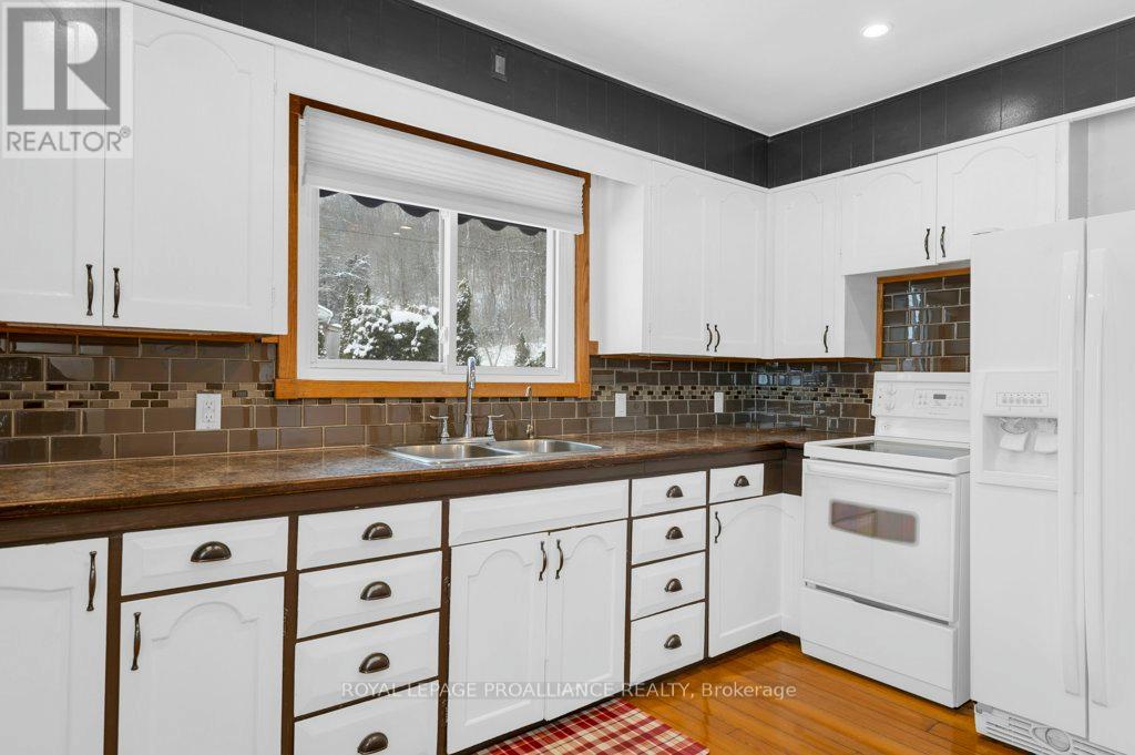 556 Rosebush Road, Quinte West, Ontario  K0K 2C0 - Photo 13 - X12716636