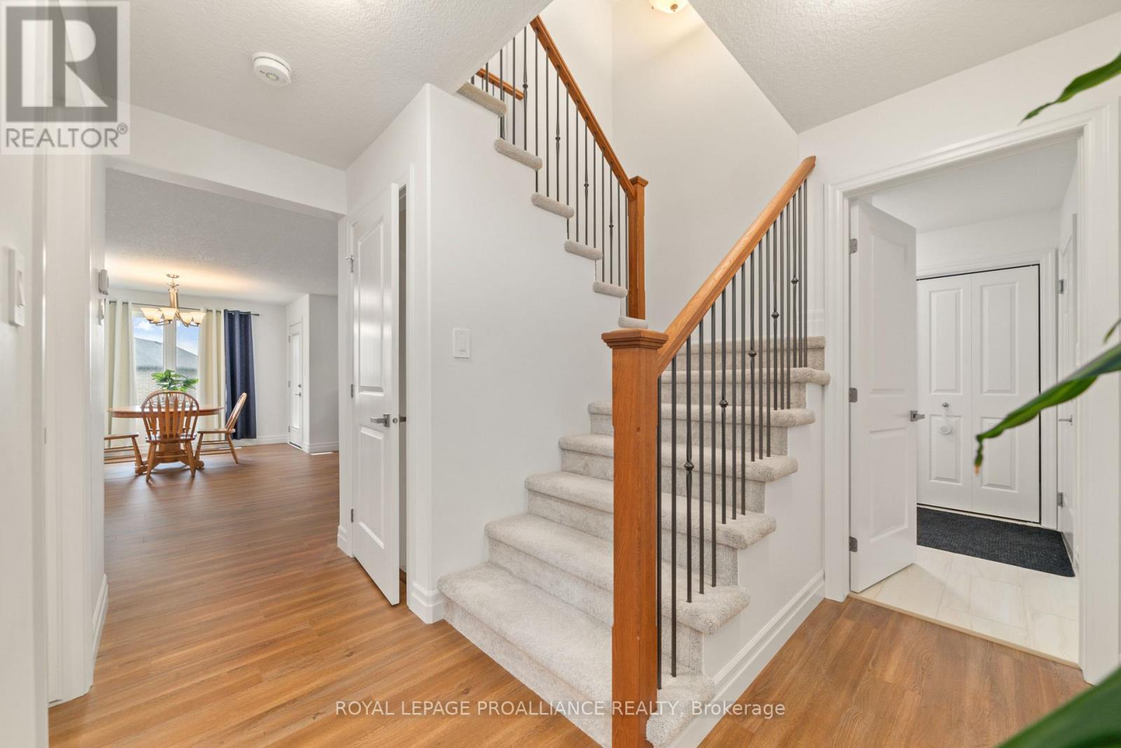 54 Lanark Drive, Belleville, Ontario  K8N 0G7 - Photo 9 - X12717090