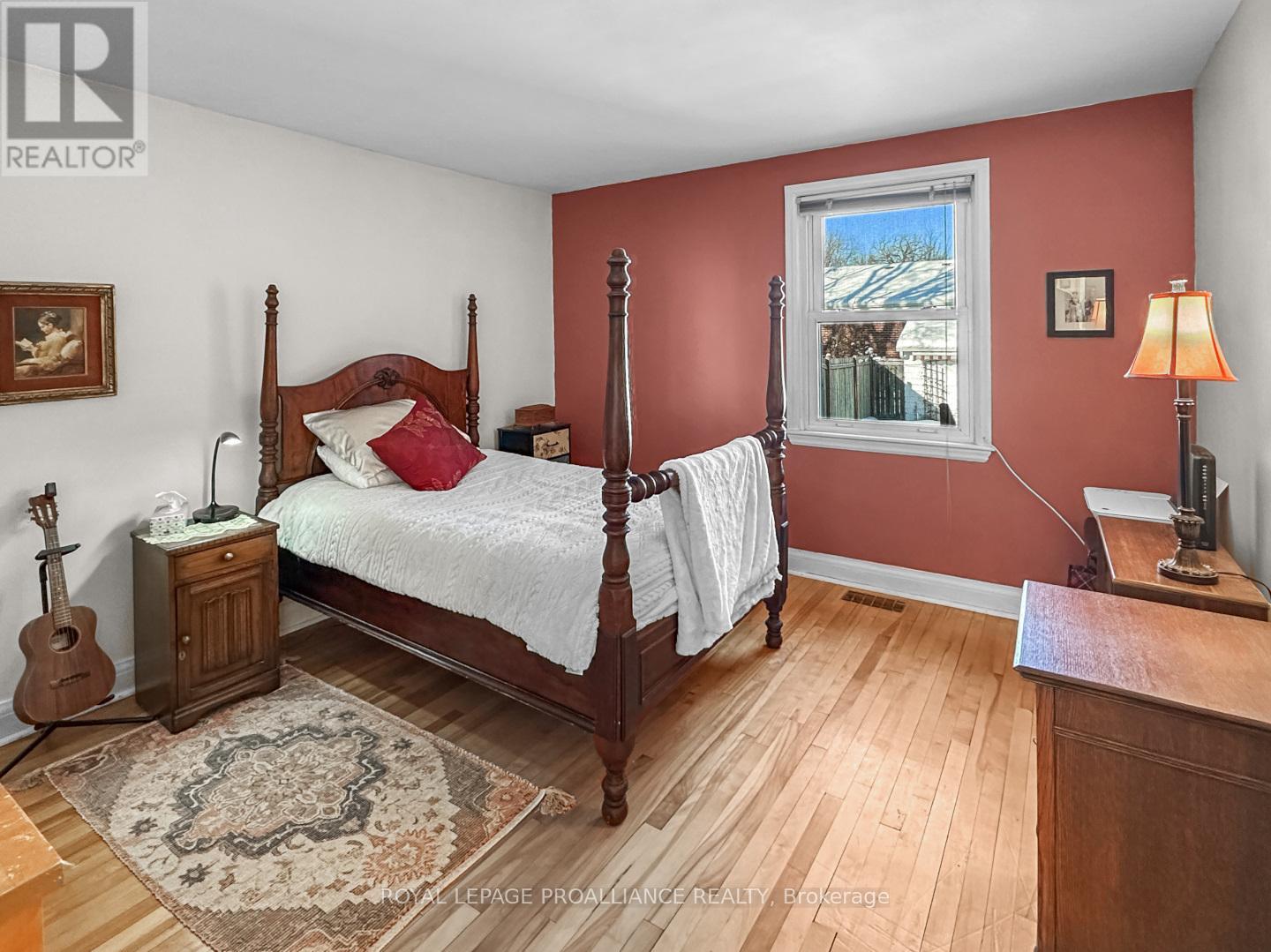 284 Victoria Avenue, Belleville, Ontario  K8N 2C7 - Photo 10 - X12721412