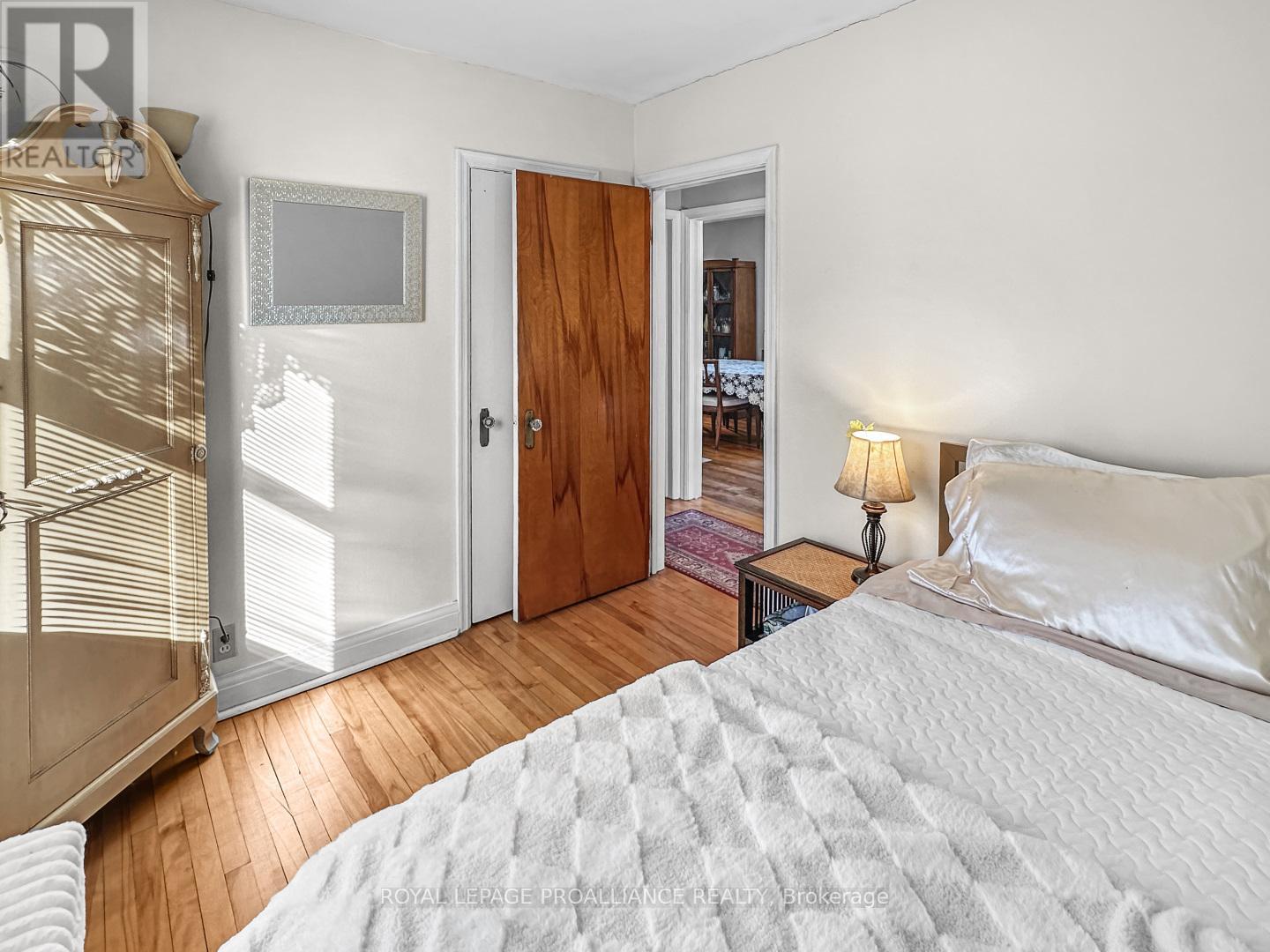 284 Victoria Avenue, Belleville, Ontario  K8N 2C7 - Photo 14 - X12721412