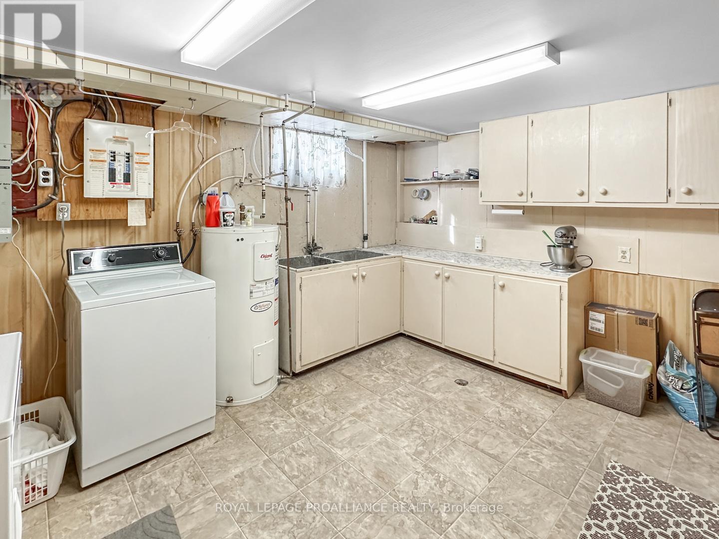 284 Victoria Avenue, Belleville, Ontario  K8N 2C7 - Photo 24 - X12721412