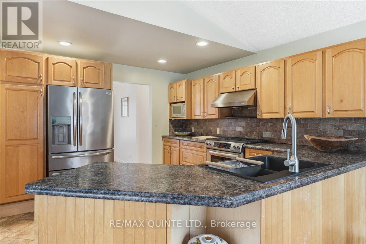 89 Westwind Crescent, Prince Edward County, Ontario  K0K 3L0 - Photo 10 - X12721862