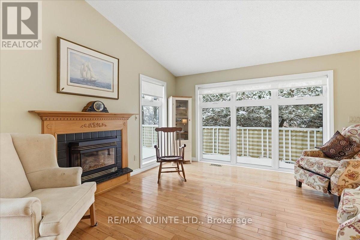 89 Westwind Crescent, Prince Edward County, Ontario  K0K 3L0 - Photo 14 - X12721862