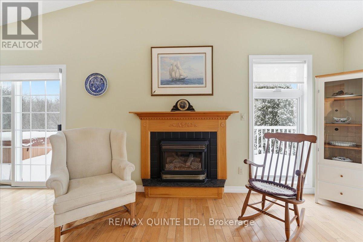 89 Westwind Crescent, Prince Edward County, Ontario  K0K 3L0 - Photo 18 - X12721862