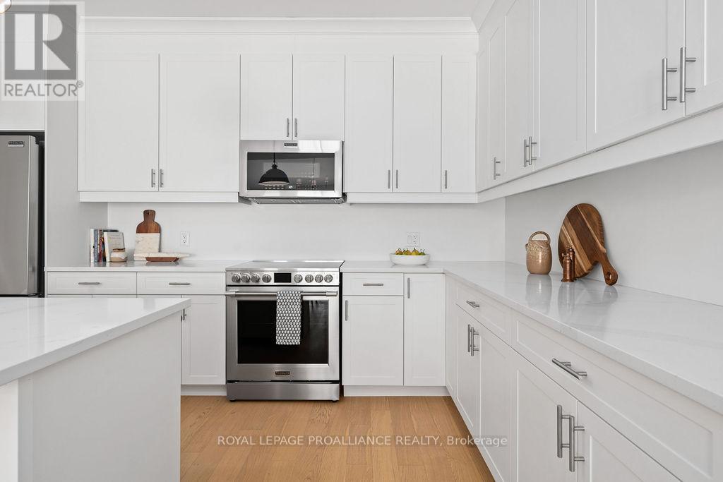 71 Seymour Street W, Centre Hastings, Ontario  K0K 2K0 - Photo 12 - X12722648