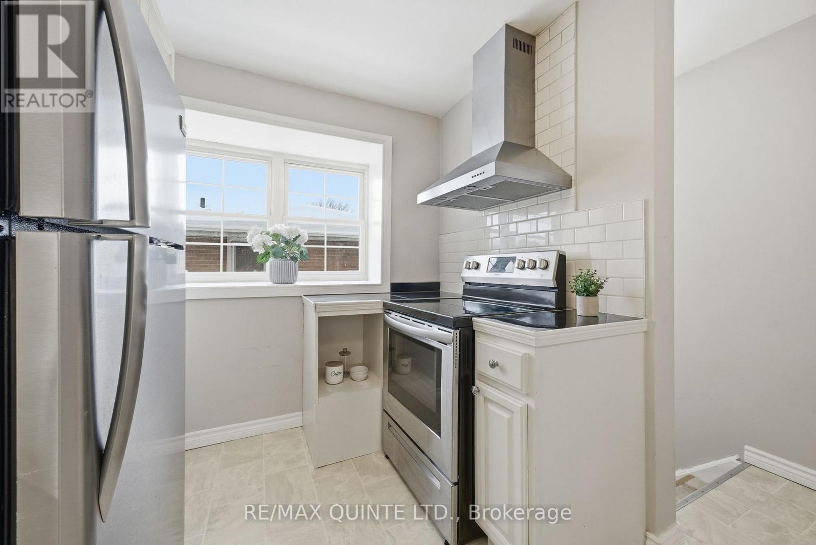 68 Elizabeth Crescent, Belleville, Ontario  K8N 1K5 - Photo 21 - X12722796