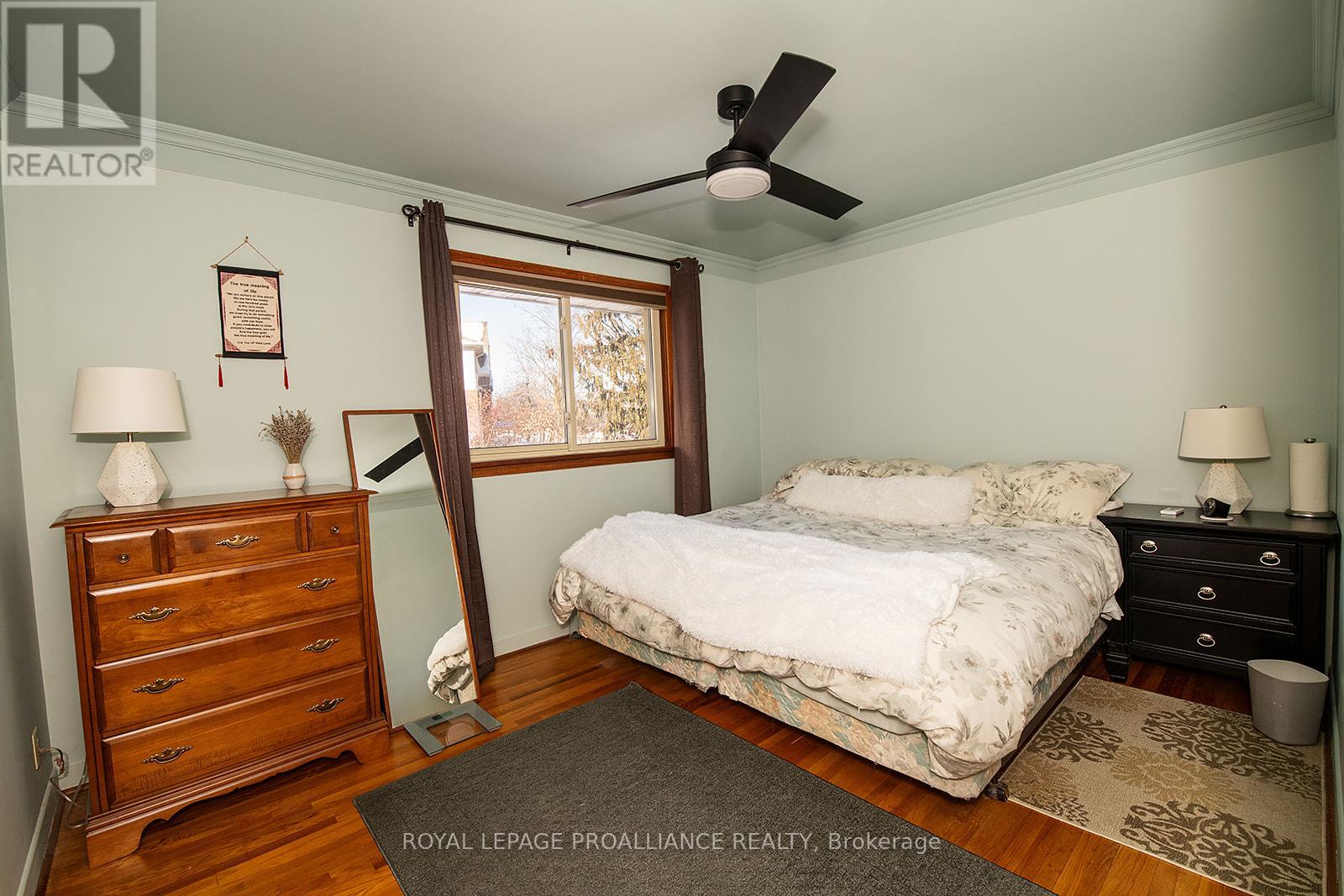 26 Plaza Square, Belleville, Ontario  K8N 4J3 - Photo 14 - X12723460