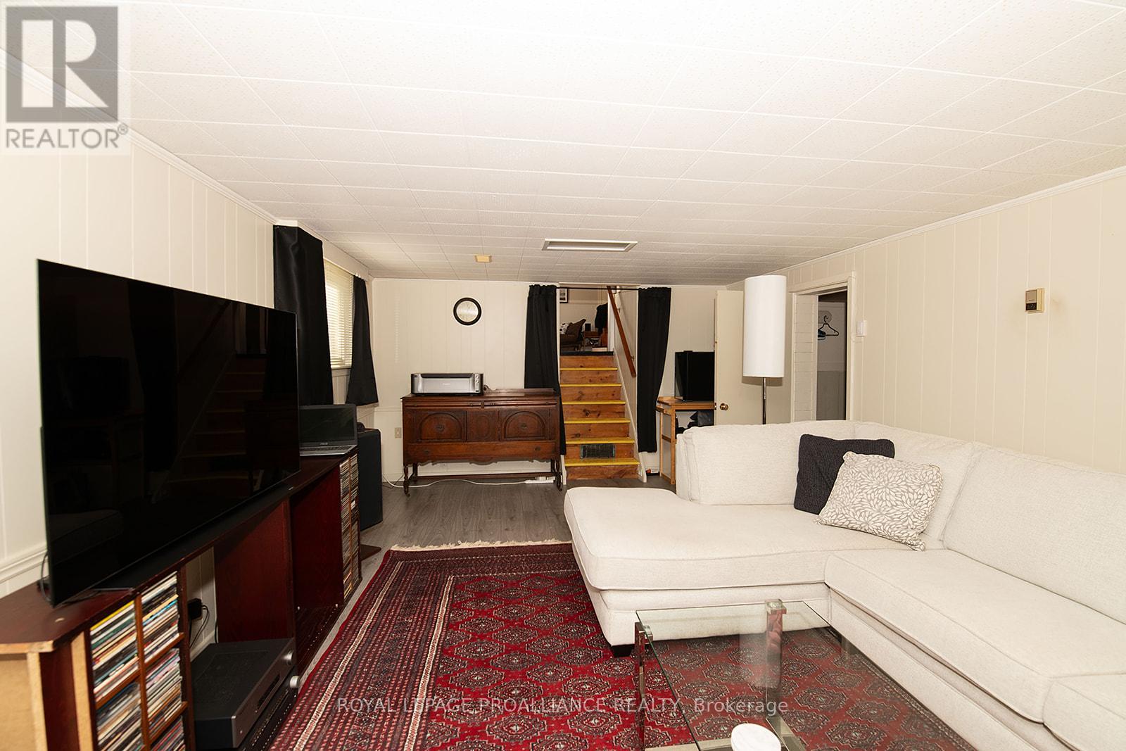 26 Plaza Square, Belleville, Ontario  K8N 4J3 - Photo 18 - X12723460