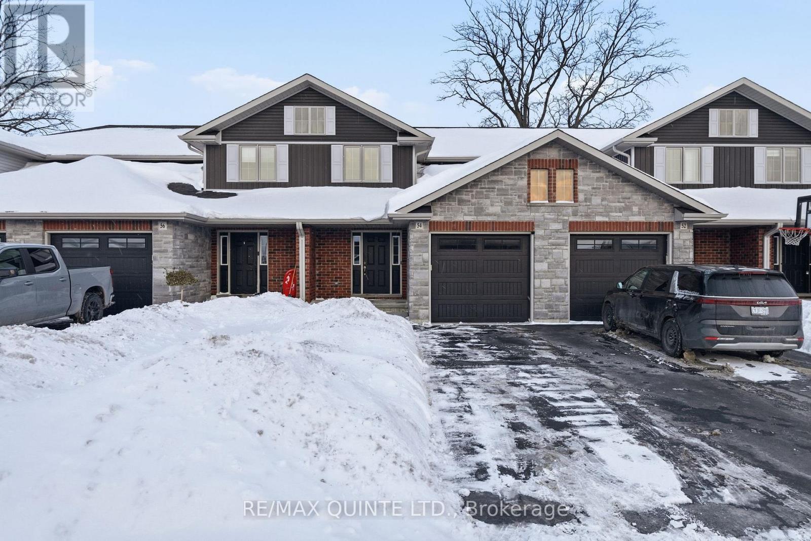 54 CORTLAND CRESCENT, Quinte West, Ontario