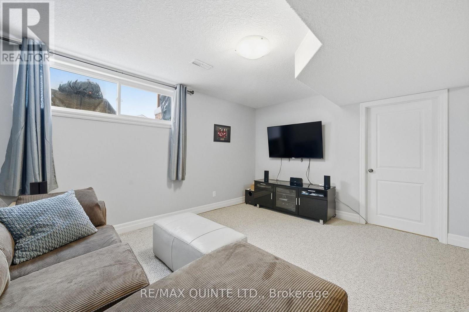 54 Cortland Crescent, Quinte West, Ontario  K0K 1B0 - Photo 27 - X12726556