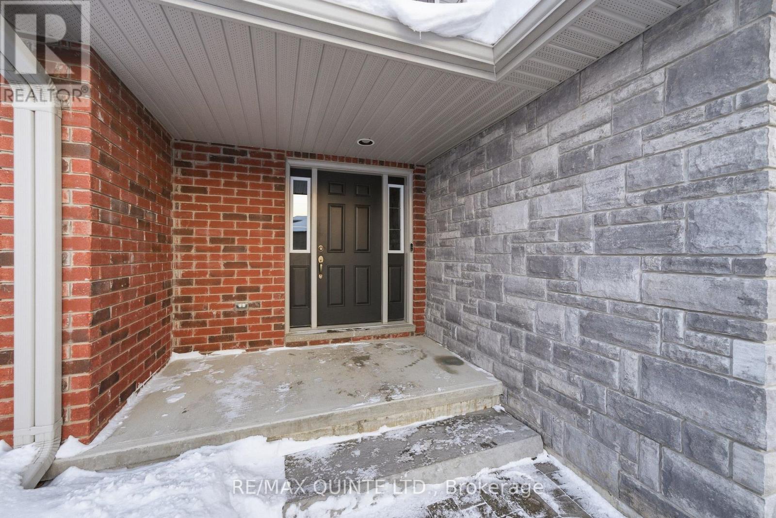 54 Cortland Crescent, Quinte West, Ontario  K0K 1B0 - Photo 3 - X12726556