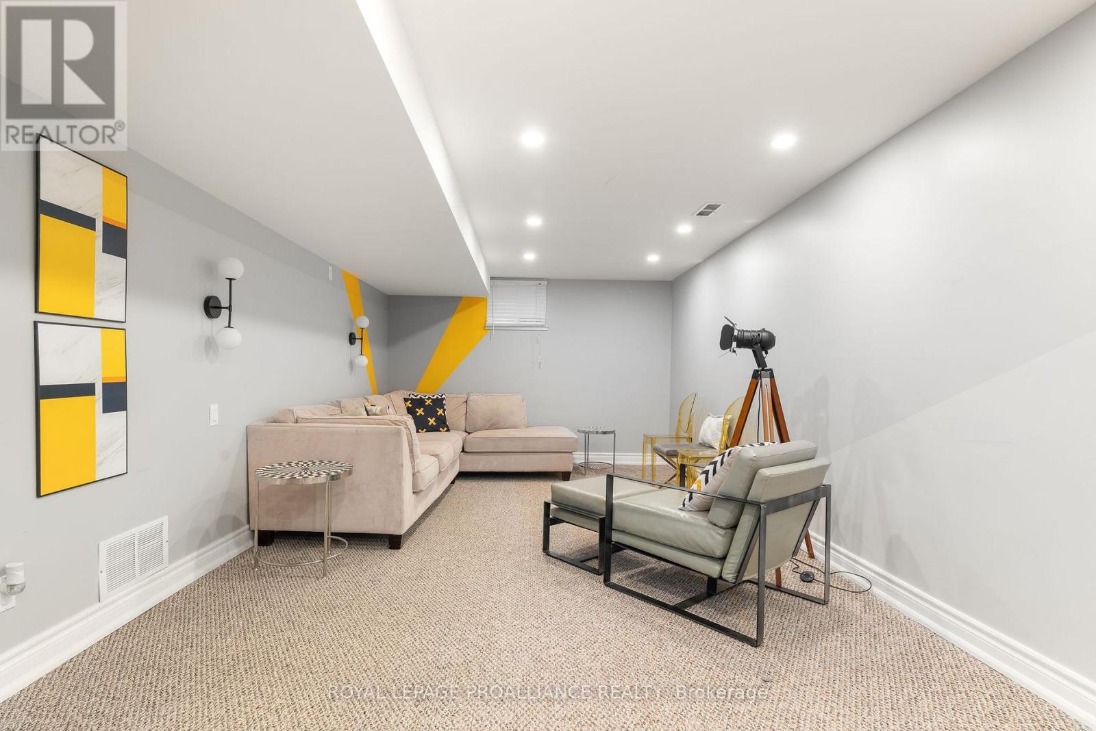 97 Roseland Drive, Quinte West, Ontario  K0K 1L0 - Photo 26 - X12729446