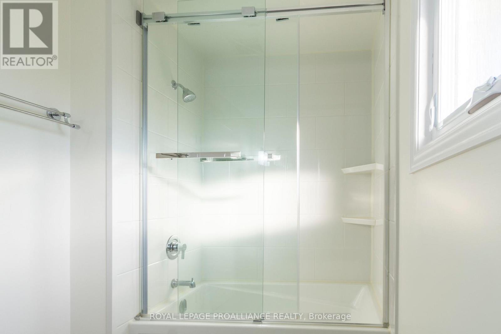 37 Dungannon Drive, Belleville, Ontario  K8P 5E7 - Photo 31 - X12729694