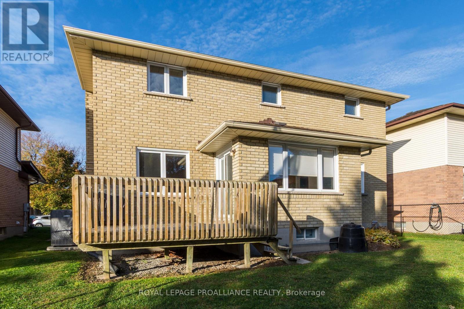 37 Dungannon Drive, Belleville, Ontario  K8P 5E7 - Photo 40 - X12729694