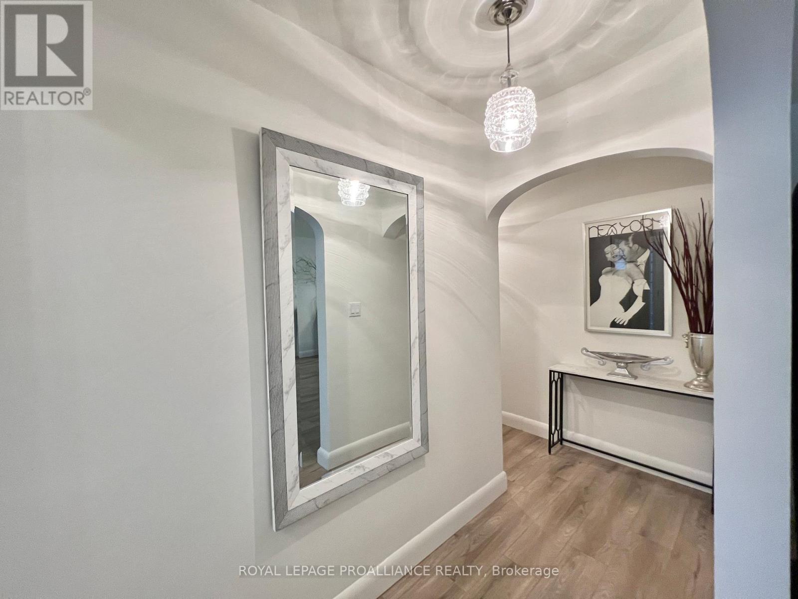 178 Burnham Street, Belleville, Ontario  K8N 3R9 - Photo 3 - X12735094