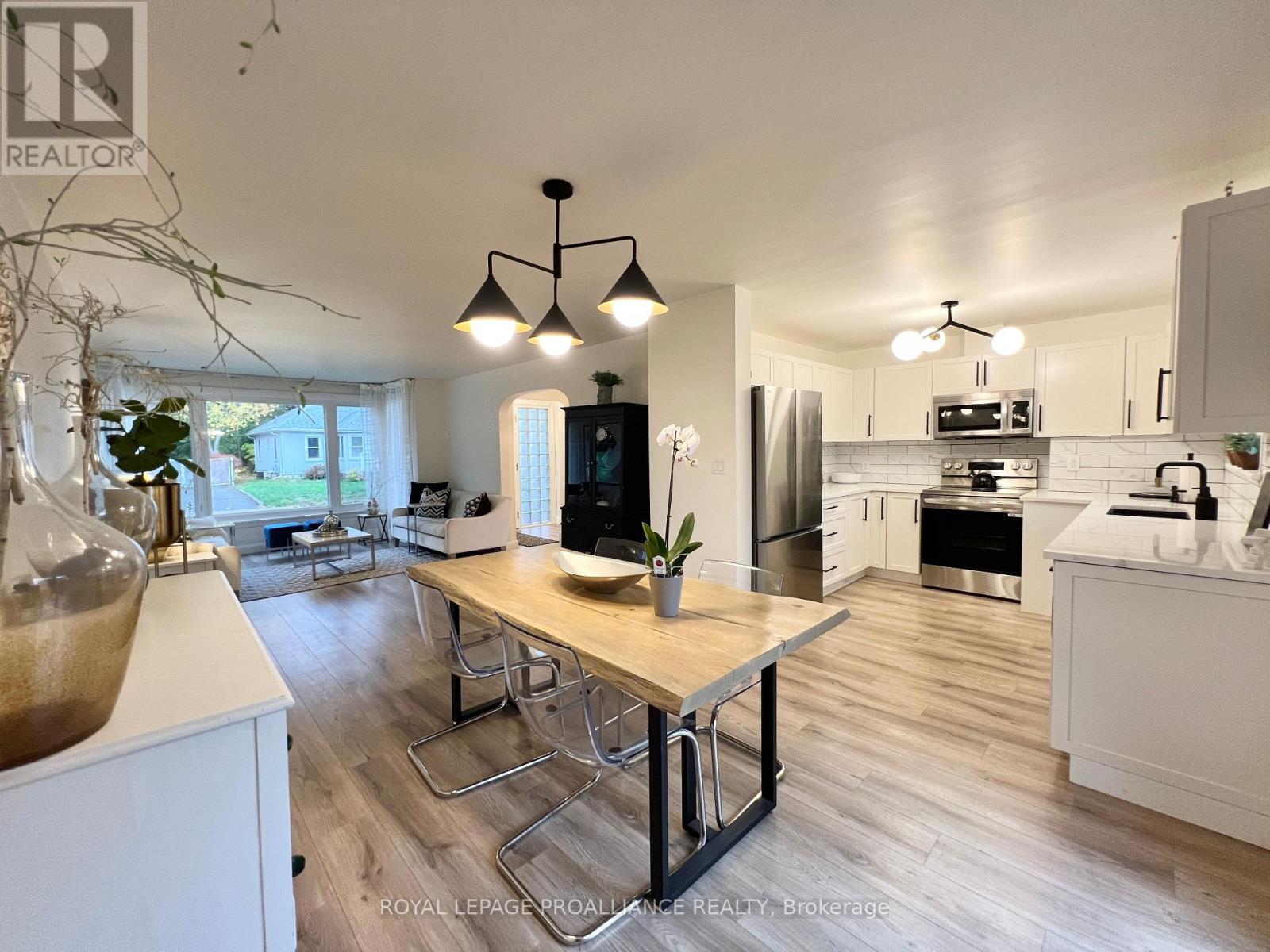 178 Burnham Street, Belleville, Ontario  K8N 3R9 - Photo 9 - X12735094