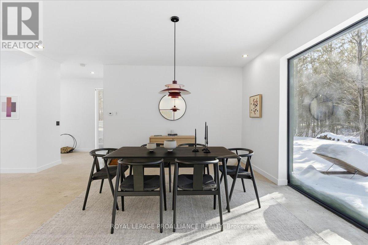 372 Prinyers Cove Crescent, Prince Edward County, Ontario  K0K 2T0 - Photo 14 - X12736504