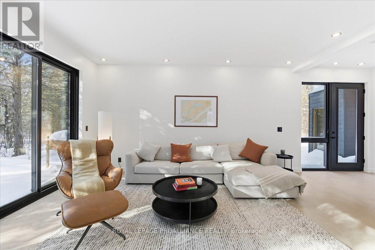 372 Prinyers Cove Crescent, Prince Edward County, Ontario  K0K 2T0 - Photo 16 - X12736504