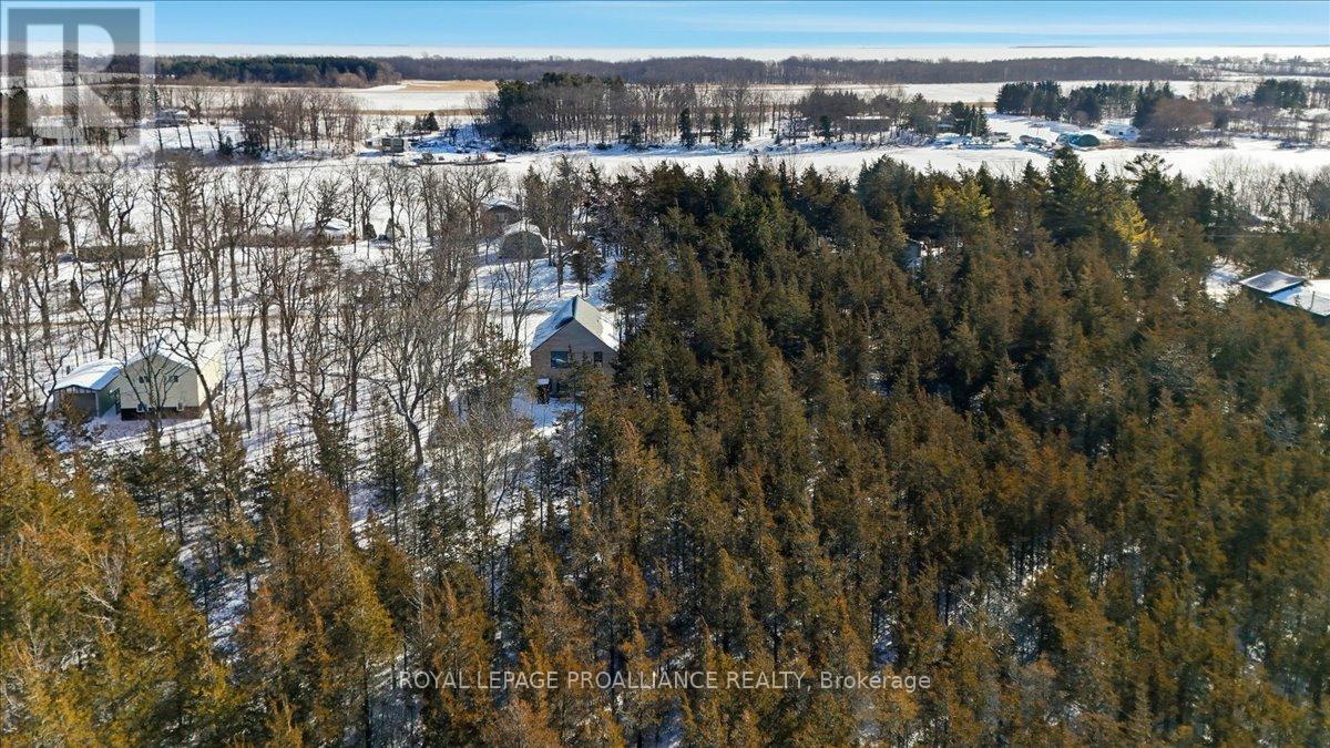 372 Prinyers Cove Crescent, Prince Edward County, Ontario  K0K 2T0 - Photo 39 - X12736504