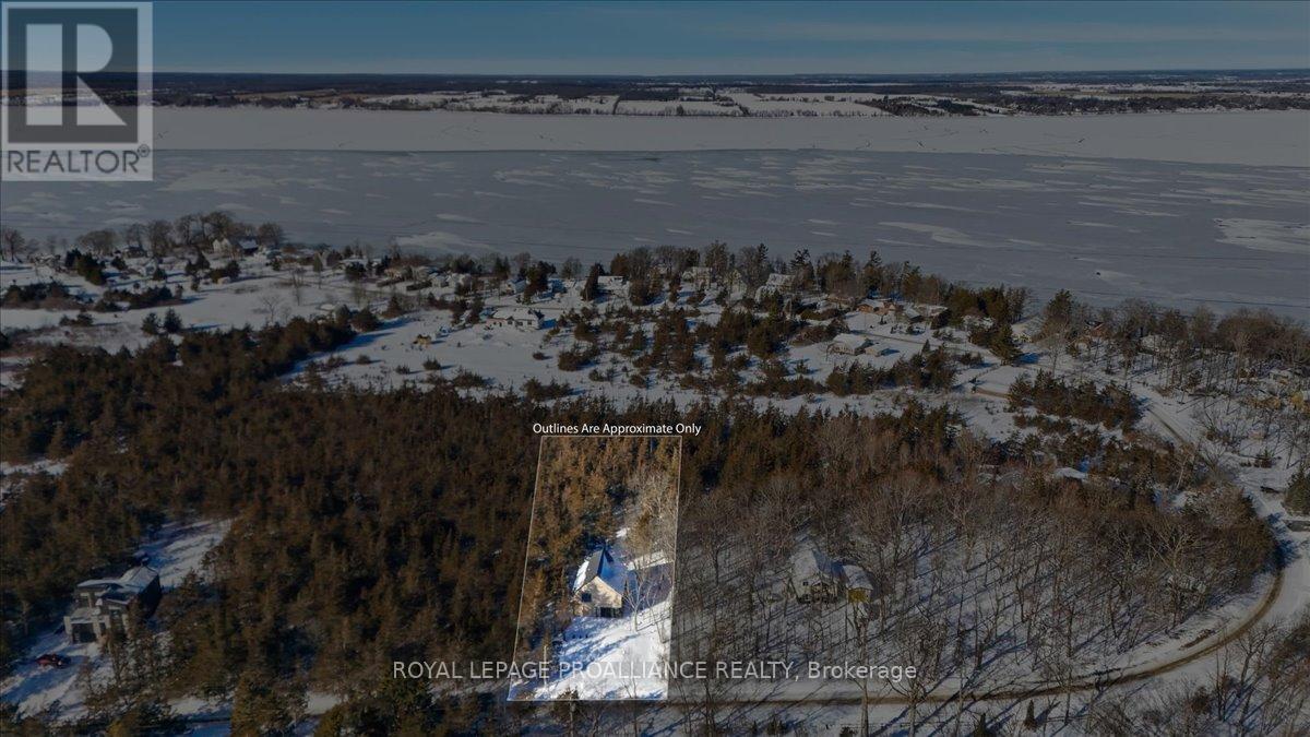 372 Prinyers Cove Crescent, Prince Edward County, Ontario  K0K 2T0 - Photo 42 - X12736504