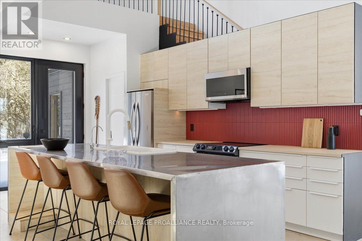 372 Prinyers Cove Crescent, Prince Edward County, Ontario  K0K 2T0 - Photo 7 - X12736504