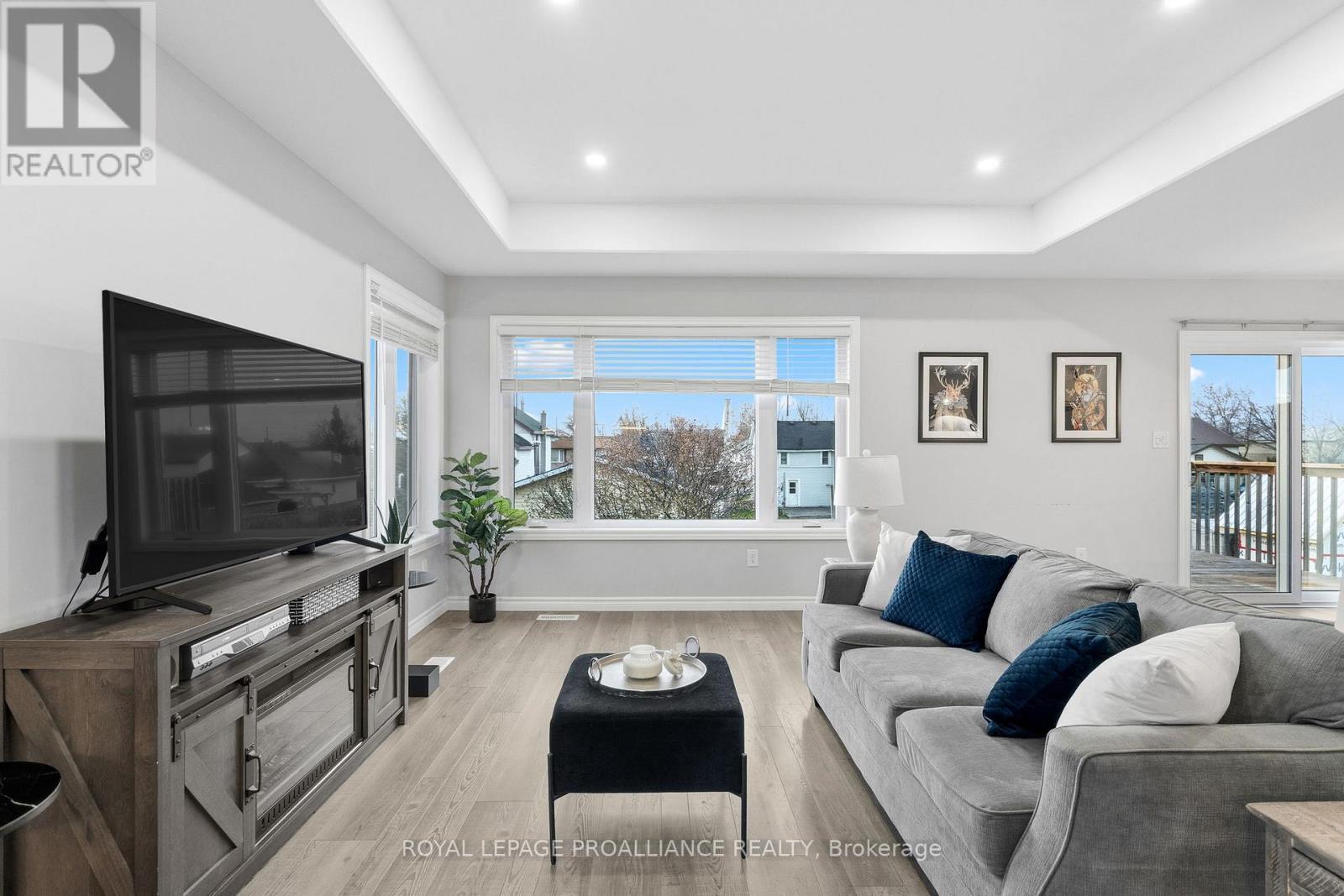 84 South George Street, Belleville, Ontario  K8N 3G9 - Photo 9 - X12737632