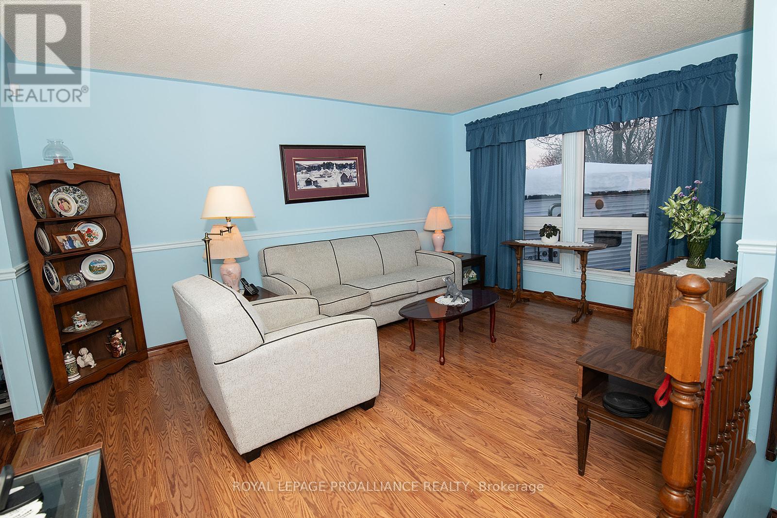 9 Jeanette Place, Belleville, Ontario  K8P 5B1 - Photo 9 - X12738076