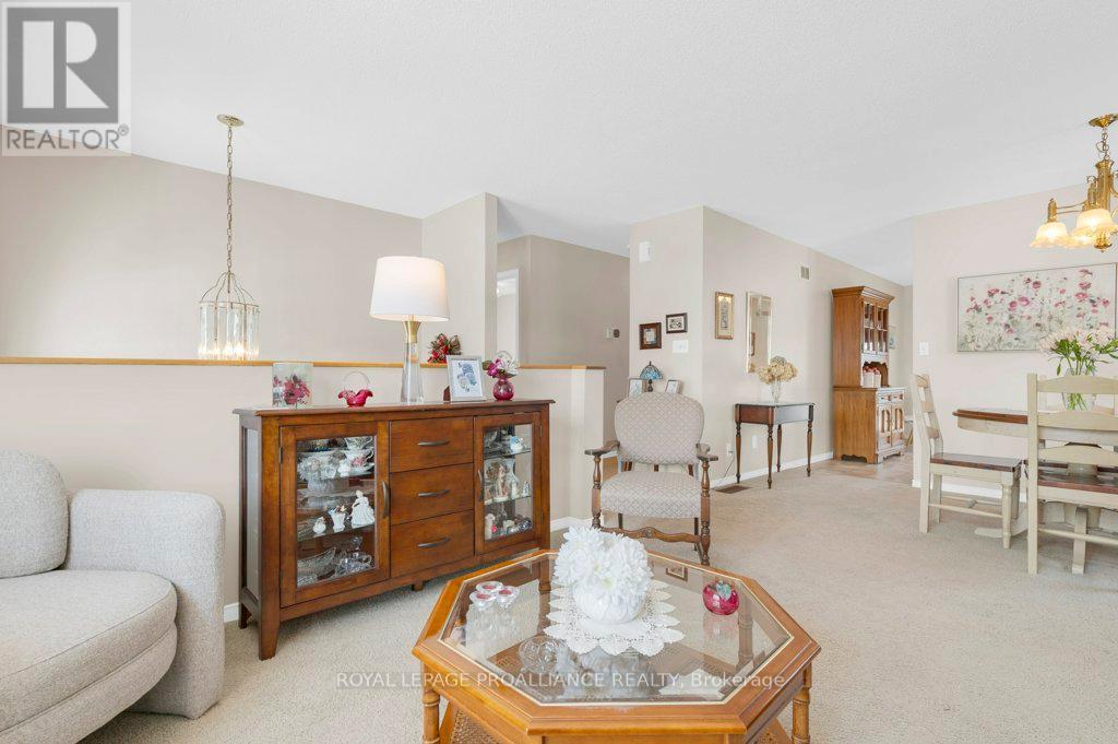 72 Gilbert Street, Belleville, Ontario  K8P 3H2 - Photo 11 - X12742506