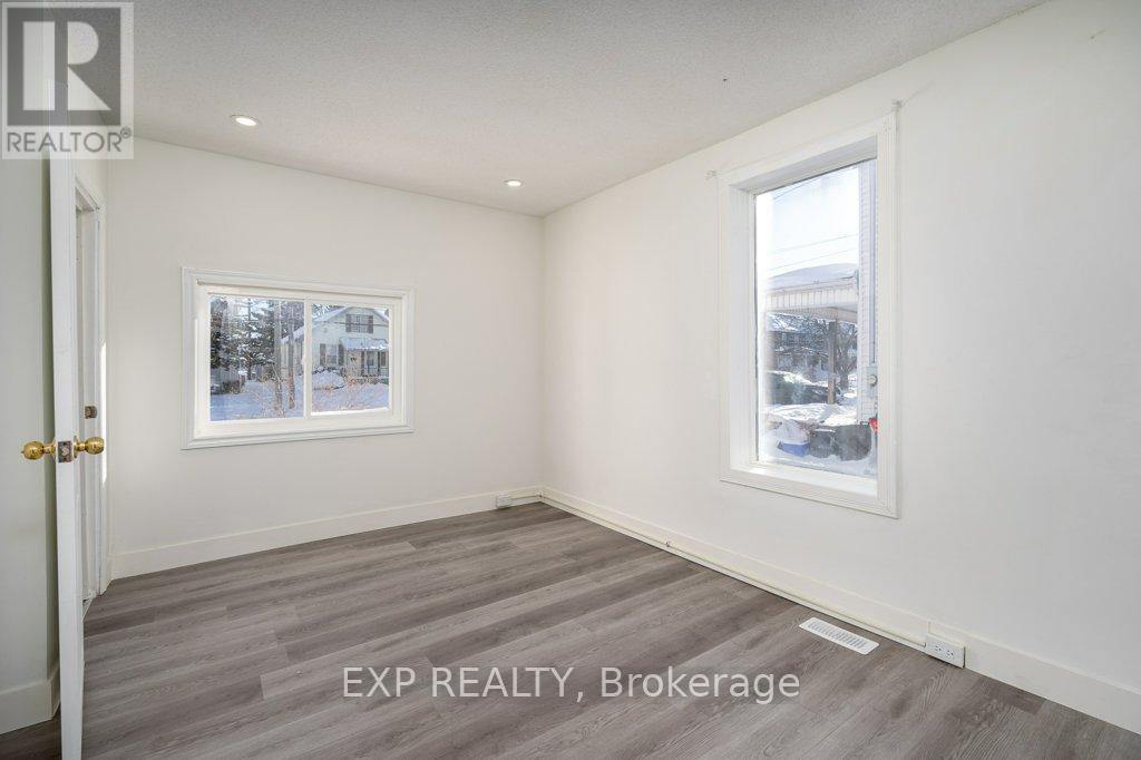 24 Albion Street, Belleville, Ontario  K8N 3R8 - Photo 8 - X12743348