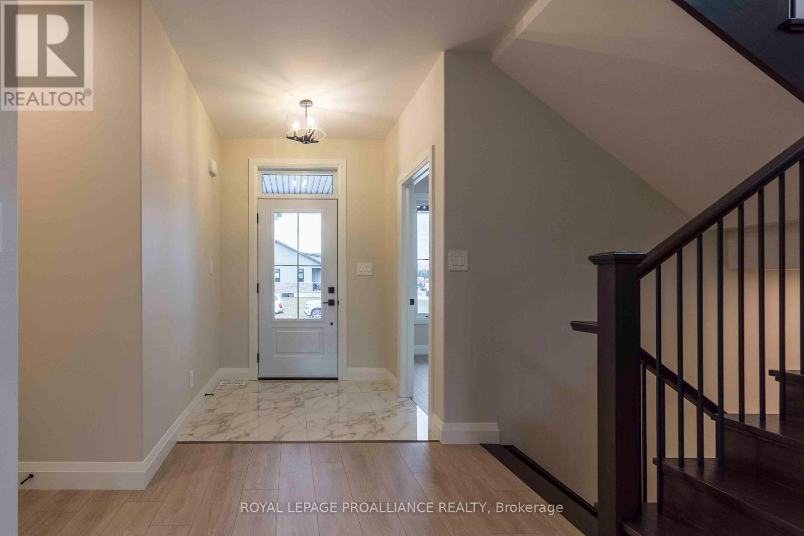 2 Mackenzie John Crescent, Brighton, Ontario  K0K 1H0 - Photo 2 - X12748106